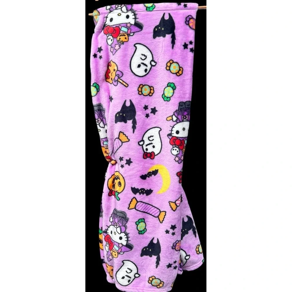 Hello Kitty Halloween Silk Touch Purple Throw Blanket Witchy Kitty 50 x 70 🎃